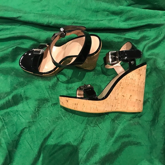 Stuart Weitzman Blk Patent Wedge Sandals “Twofer” - Picture 6 of 9